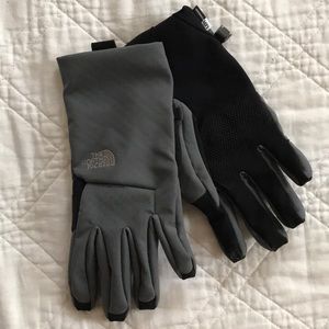 The North Face Tech-Friendly Gloves
